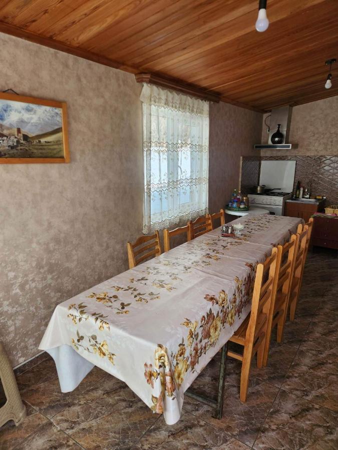 Moon Night Hotel Казбеги Екстериор снимка