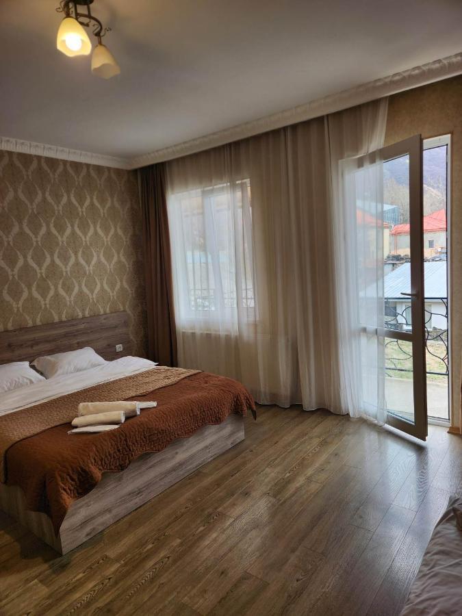 Moon Night Hotel Казбеги Екстериор снимка